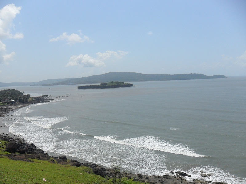 mmurud_Beach_Main